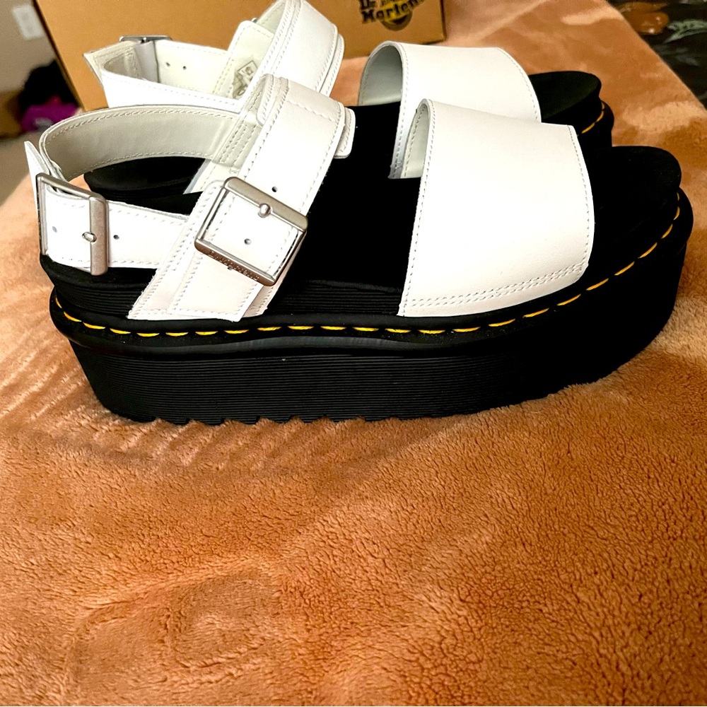 New Doc Martens Size 10 Voss Quad
